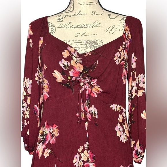 The Lulus Ardleigh Burgundy Floral Print Off-the-Shoulder Dress M 3/4 sleeve EUC - Picture 8 of 11